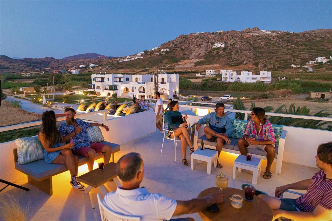 Studios Vrettos Beachfront Hotel Plaka  Exterior photo