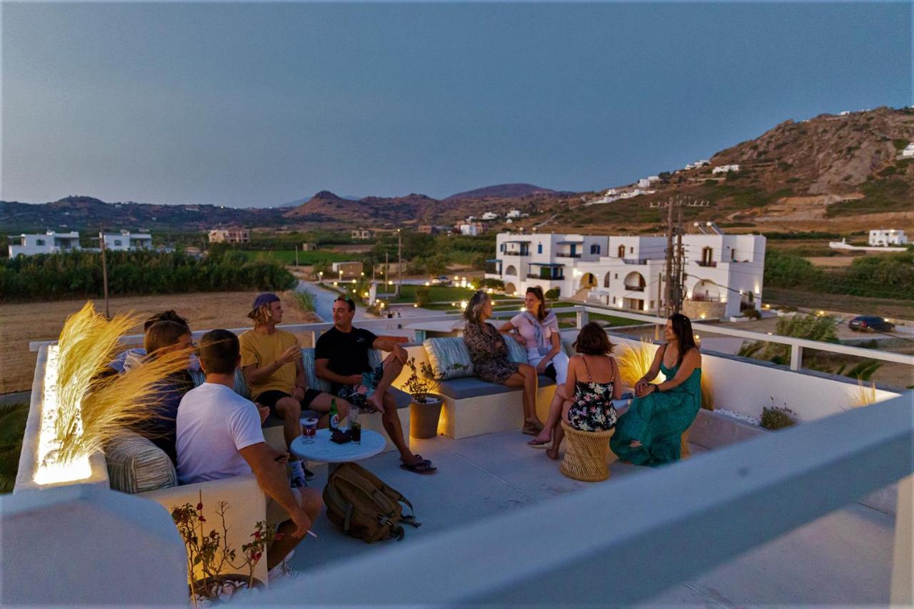 Studios Vrettos Beachfront Hotel Plaka  Exterior photo